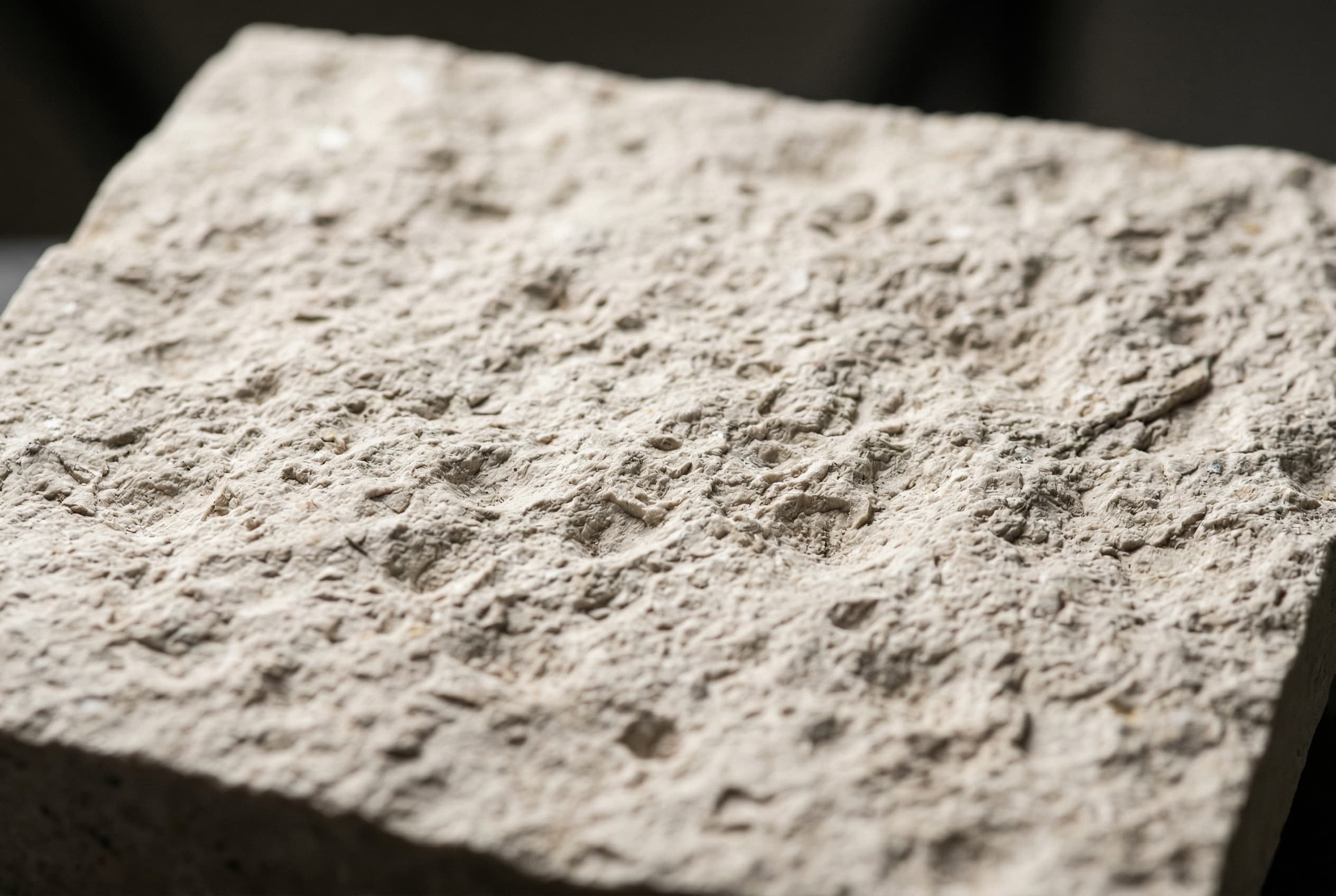 Bush-Hammered stone finish