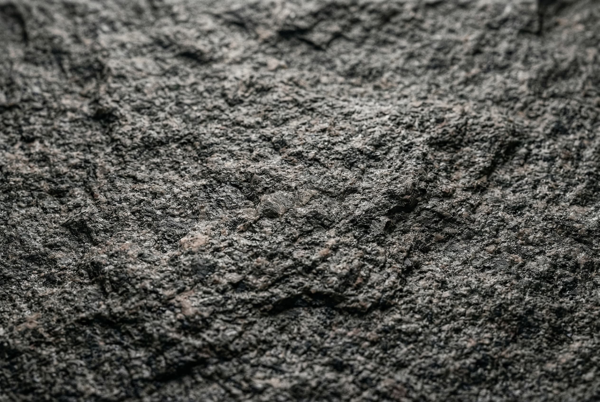 Flamed stone finish