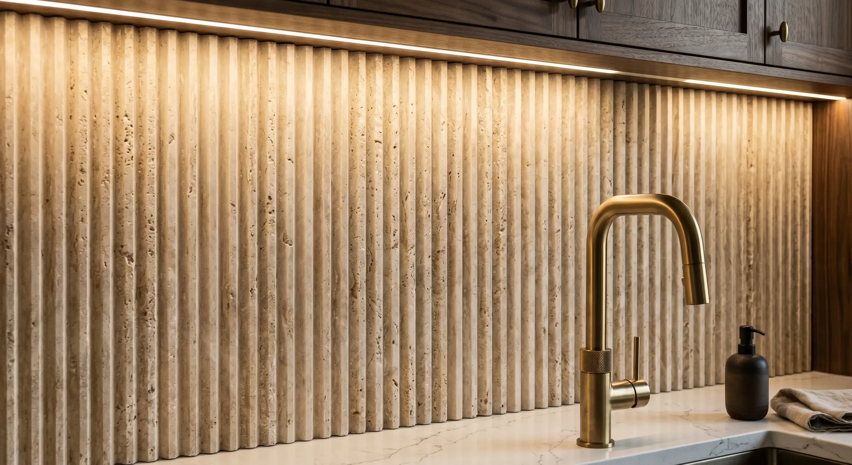 Fluted natural stone kitchen backsplash