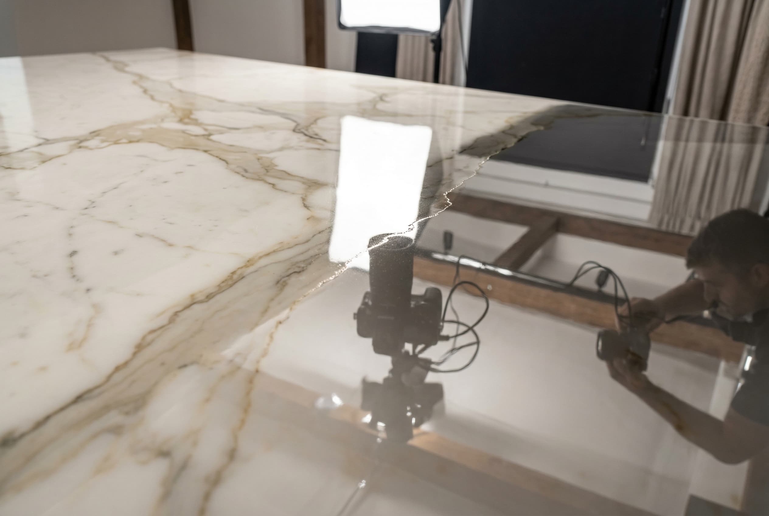 Polished stone finish